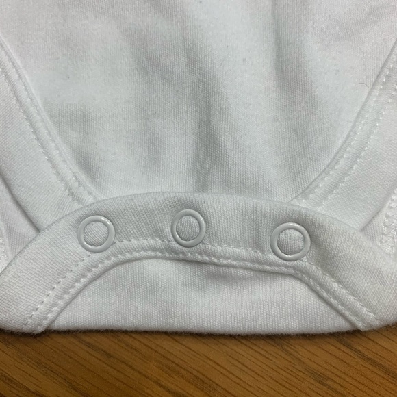 ✅HOST Pick✅ Garanimals Onesie, 18M - Picture 6 of 7